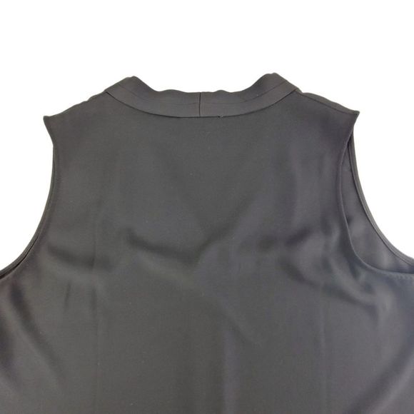 Calvin Klein Sleeveless Top Flattering Lines and Weight of Fabric - Picture 5 of 7